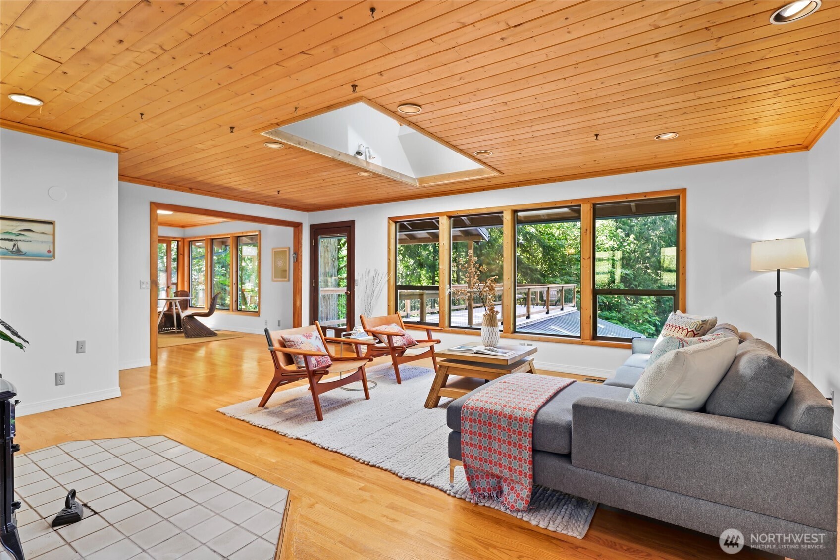 18503 SE 64th Way Issaquah WA 98027