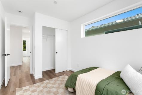 12111 E Gibson Everett WA 98204