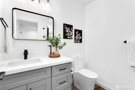 12111 E Gibson Everett WA 98204