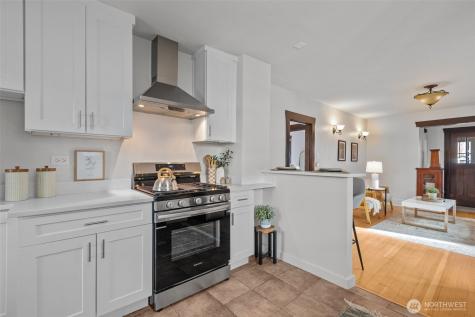 4219 S Mead Street Seattle WA 98118