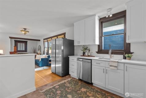 4219 S Mead Street Seattle WA 98118