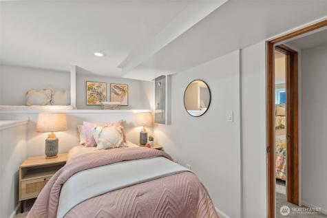 4219 S Mead Street Seattle WA 98118