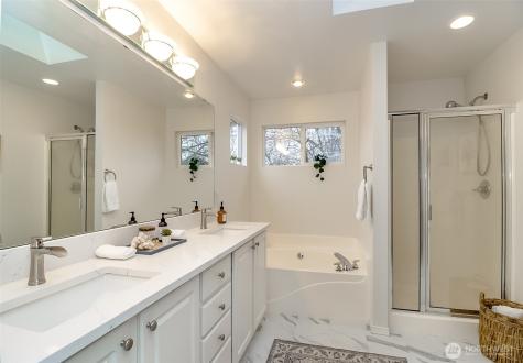 15204 48th Avenue SE Everett WA 98208