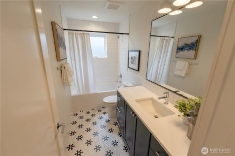 13540 39th Avenue NE Seattle WA 98125