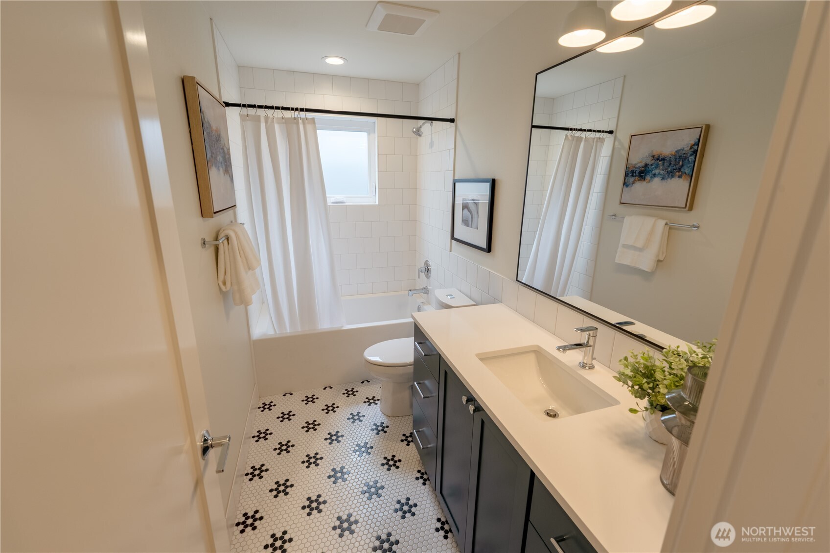13540 39th Avenue NE Seattle WA 98125