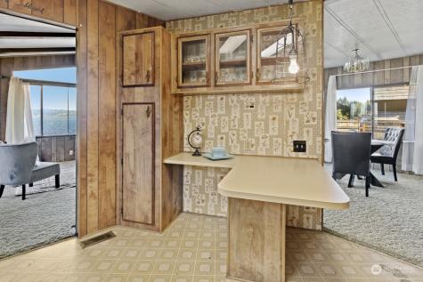 8552 NE Gordon Drive Bainbridge Island WA 98110