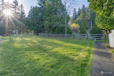 8552 NE Gordon Drive Bainbridge Island WA 98110