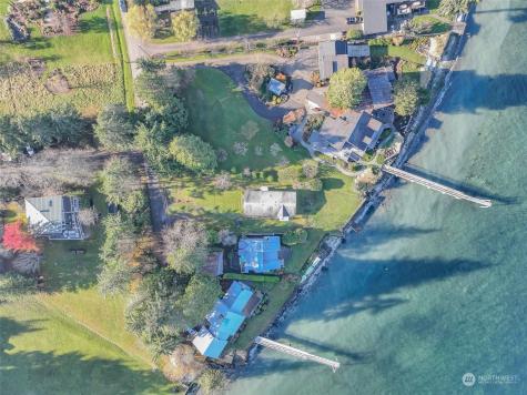 8552 NE Gordon Drive Bainbridge Island WA 98110