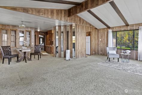 8552 NE Gordon Drive Bainbridge Island WA 98110