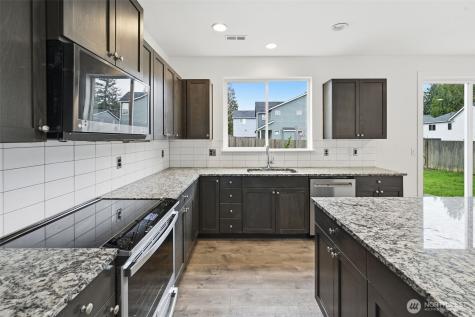 7343 31st Place NE Marysville WA 98270