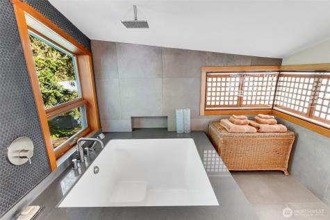 1062 Yacht Haven Road Friday Harbor WA 98250