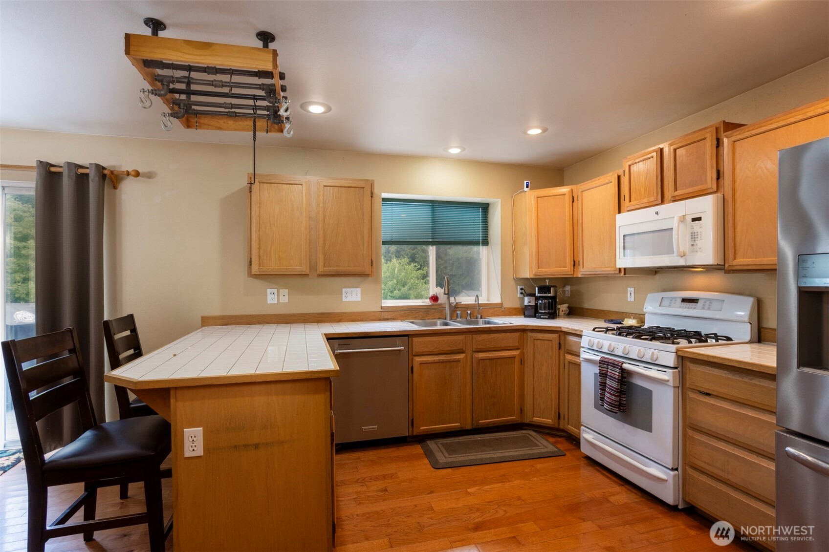 23184 Brandon Place NW Poulsbo WA 98370