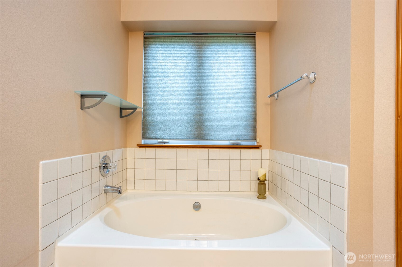 23184 Brandon Place NW Poulsbo WA 98370