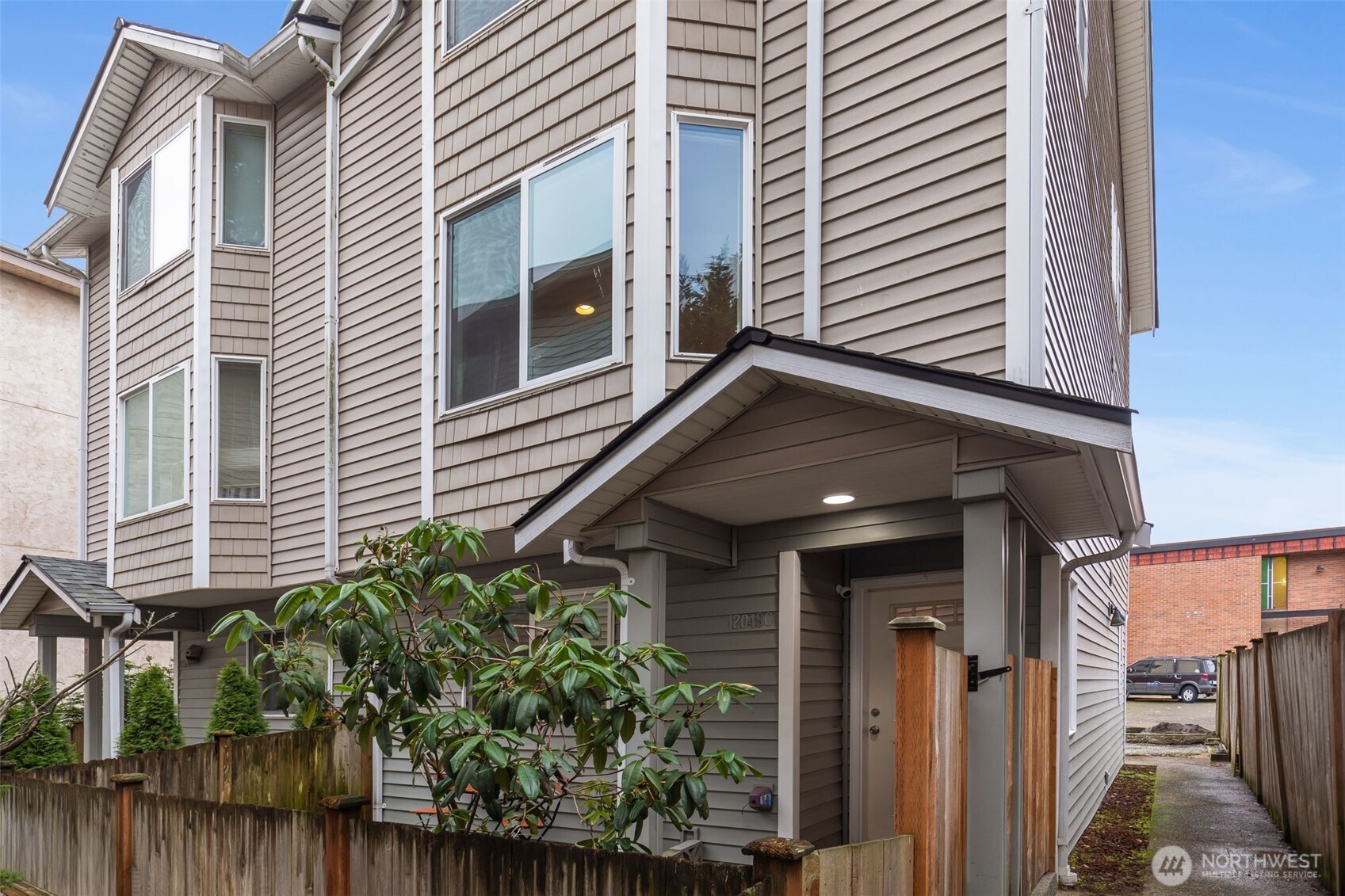 12049 32nd Avenue NE Seattle WA 98125