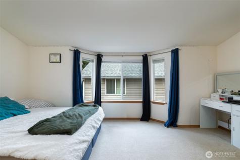 12049 32nd Avenue NE Seattle WA 98125
