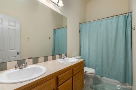 12049 32nd Avenue NE Seattle WA 98125