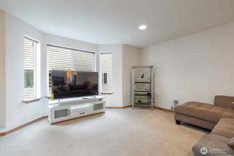12049 32nd Avenue NE Seattle WA 98125