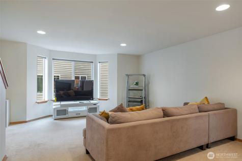 12049 32nd Avenue NE Seattle WA 98125