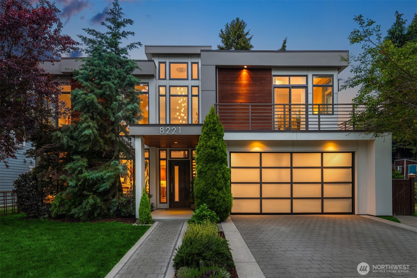 8221 21st Avenue NE Seattle WA 98115