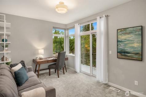 8221 21st Avenue NE Seattle WA 98115