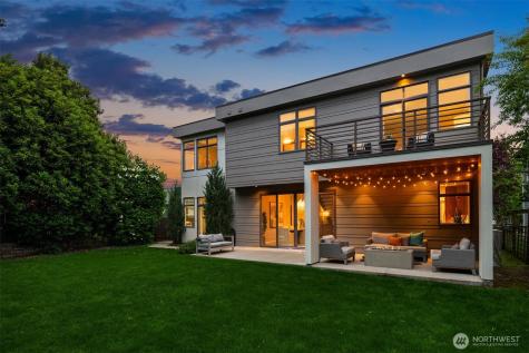 8221 21st Avenue NE Seattle WA 98115