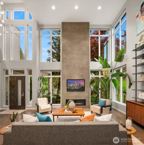 8221 21st Avenue NE Seattle WA 98115