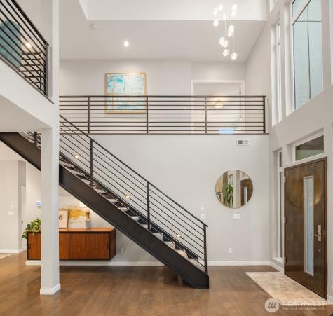 8221 21st Avenue NE Seattle WA 98115