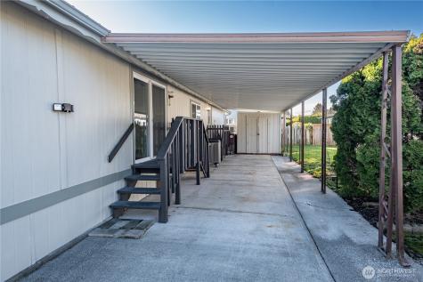 225 NE Ernst Oak Harbor WA 98277