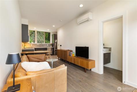 1708 Alki Avenue SW Seattle WA 98116