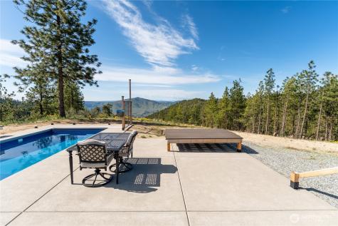 317 Cottontail Lane Chelan WA 98816