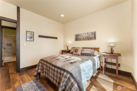 317 Cottontail Lane Chelan WA 98816