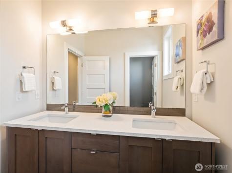 2824 Park Avenue N Renton WA 98056