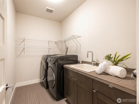 2824 Park Avenue N Renton WA 98056