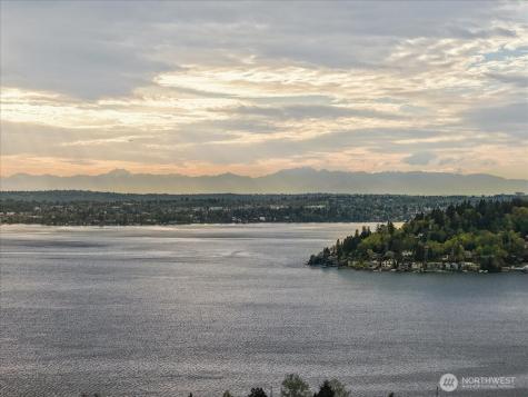 2824 Park Avenue N Renton WA 98056