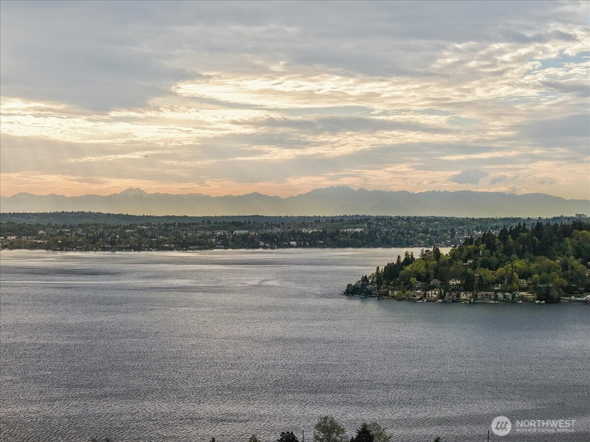 2824 Park Avenue N Renton WA 98056