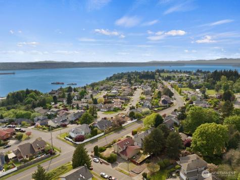4101 Browns Point Boulevard NE Tacoma WA 98422