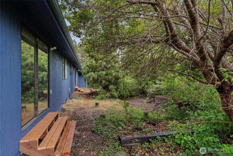 626 Ostman Road Raymond WA 98577