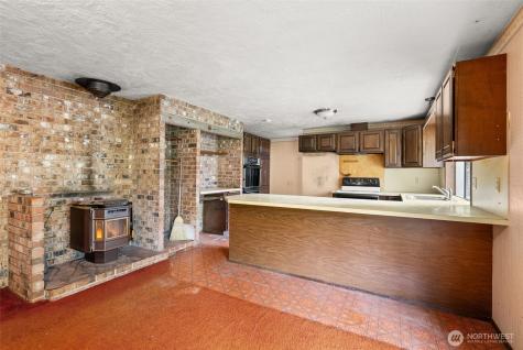 626 Ostman Road Raymond WA 98577