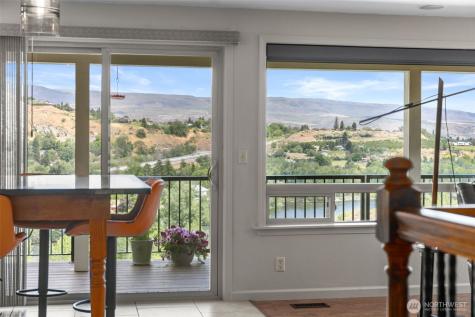 1901 Sleepy Hollow Road Wenatchee WA 98801