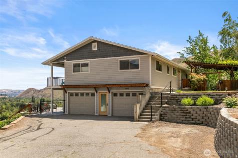 1901 Sleepy Hollow Road Wenatchee WA 98801