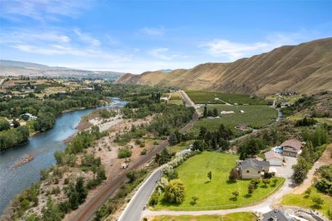 1901 Sleepy Hollow Road Wenatchee WA 98801