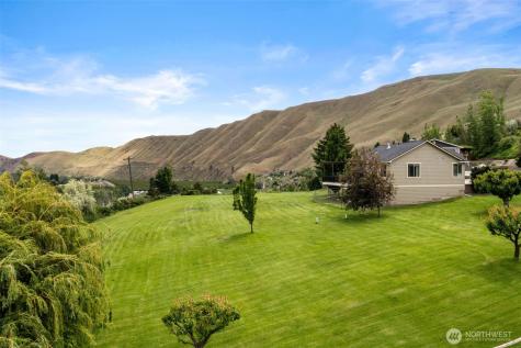 1901 Sleepy Hollow Road Wenatchee WA 98801