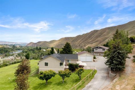 1901 Sleepy Hollow Road Wenatchee WA 98801