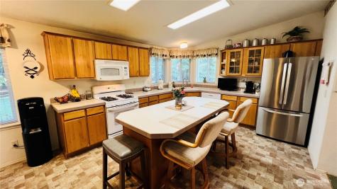 7010 W Dahl Road Deer Park WA 99006