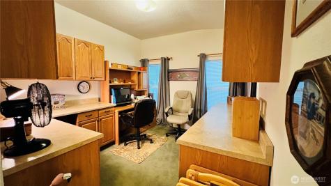 7010 W Dahl Road Deer Park WA 99006