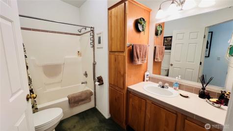 7010 W Dahl Road Deer Park WA 99006