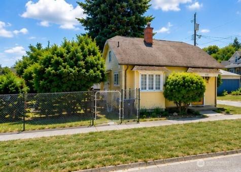 1108 43rd Street S Tacoma WA 98418