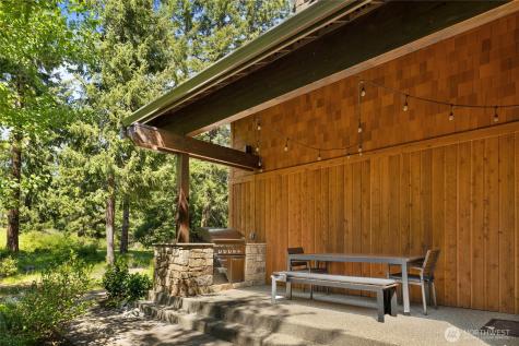 1390 Snowberry Loop Cle Elum WA 98922