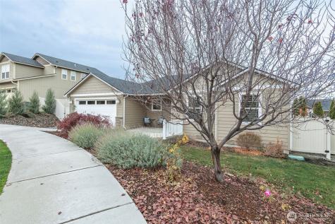 1738 Skylar Court Wenatchee WA 98801