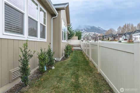 1738 Skylar Court Wenatchee WA 98801